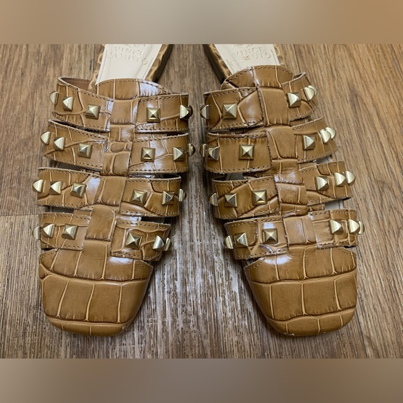 Vince Camuto Lendinna Croco Print Studded Leather Woven Fisherman Mules Size 6.5 - Picture 3 of 9